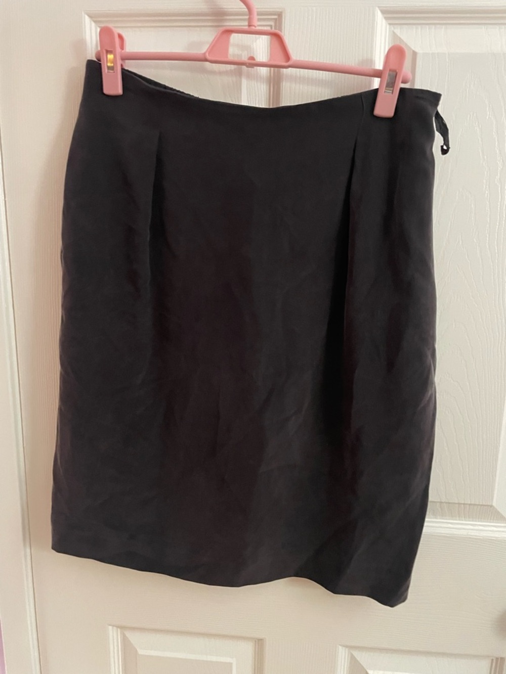 Women's Grey Pencil Skirt - Sleek Office Style 100% Silk Size 12